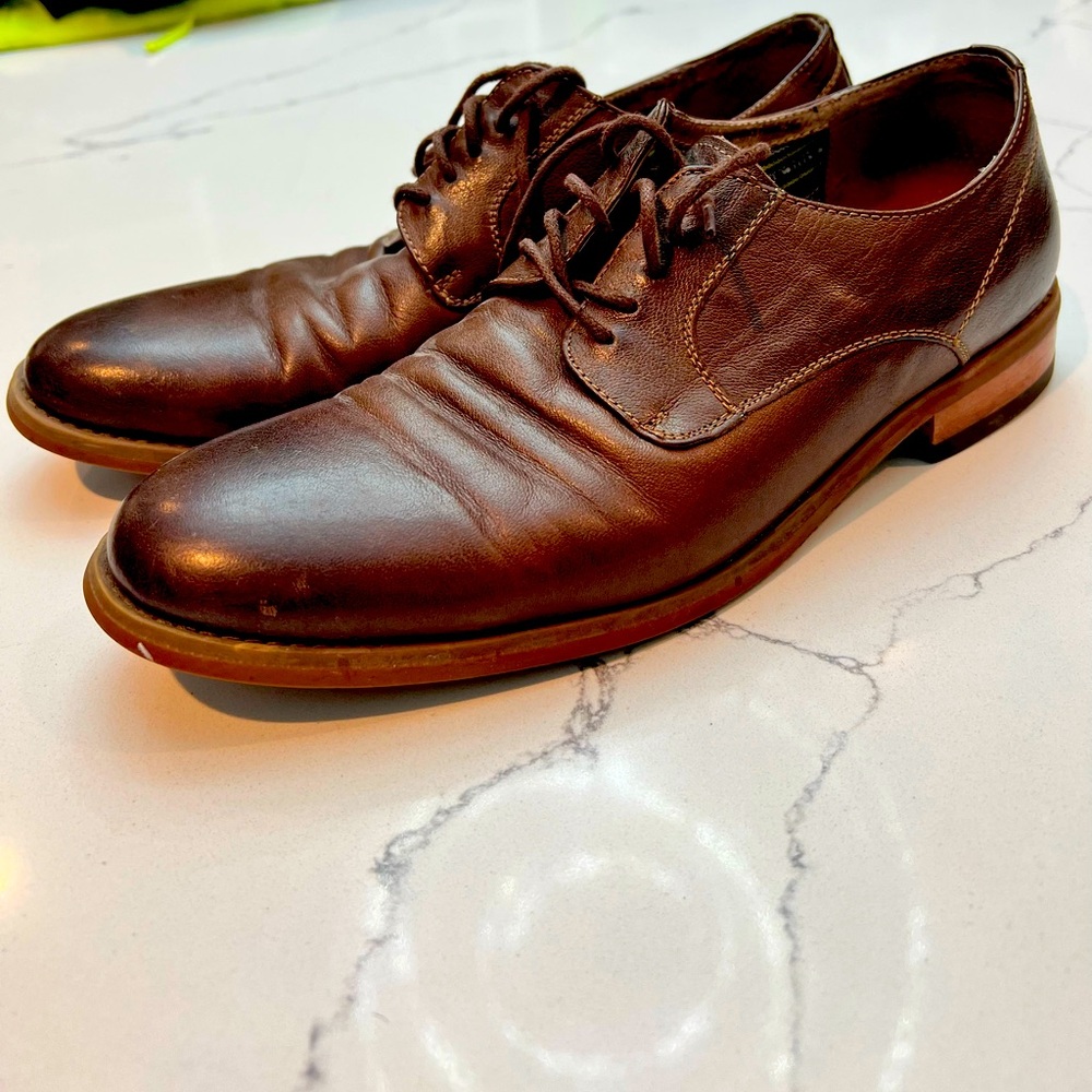 Florsheim leather dress shoes